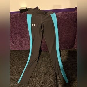 UNDER ARMOUR LEGGINGS SIZE SMALL